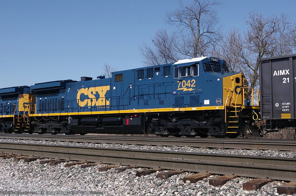 CSX 7042